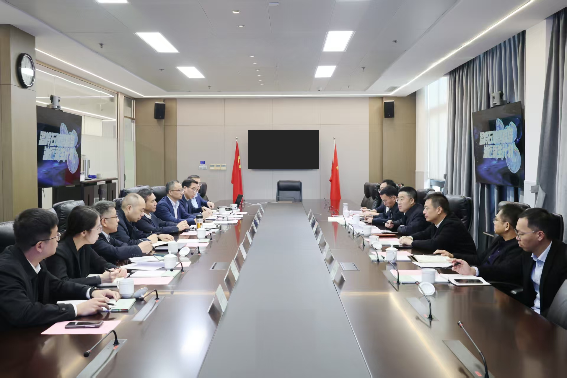 溫嶺市委書記、市長馬厲財一行到訪省二輕集團