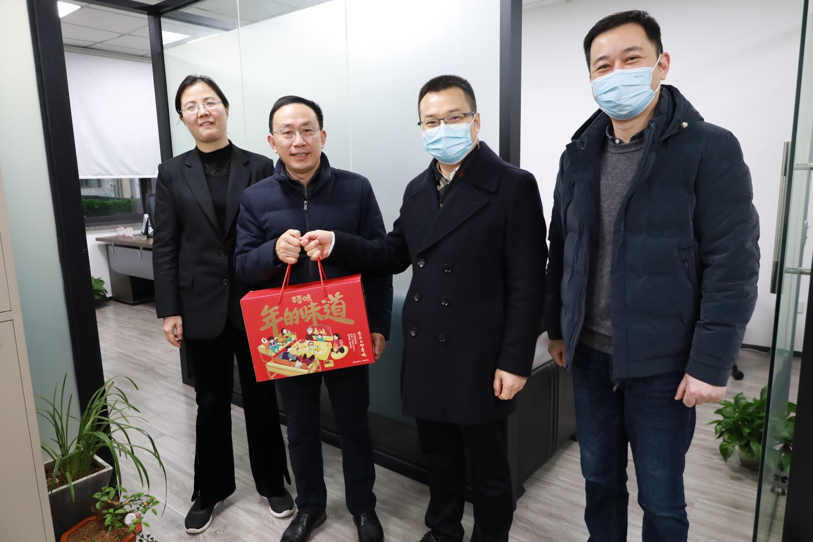 1644539384523727.jpg bb041556ec997246ac47c8e3f1cdd30.jpg