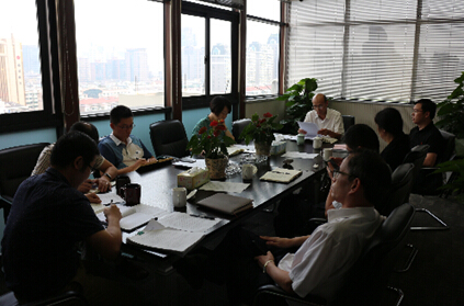 商業(yè)經(jīng)營公司黨總支召開“三嚴(yán)三實”專題教育第二專題學(xué)習(xí)研討會