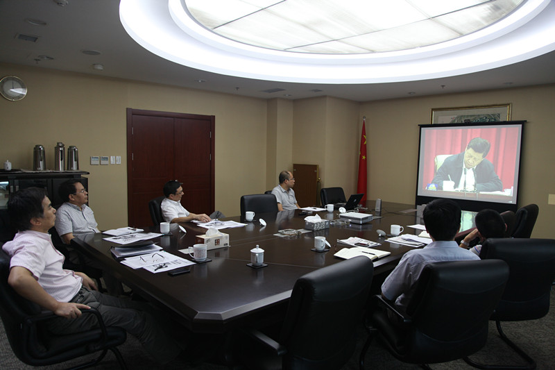 集團(tuán)公司黨委召開(kāi)理論中心組專題學(xué)習(xí)會(huì)