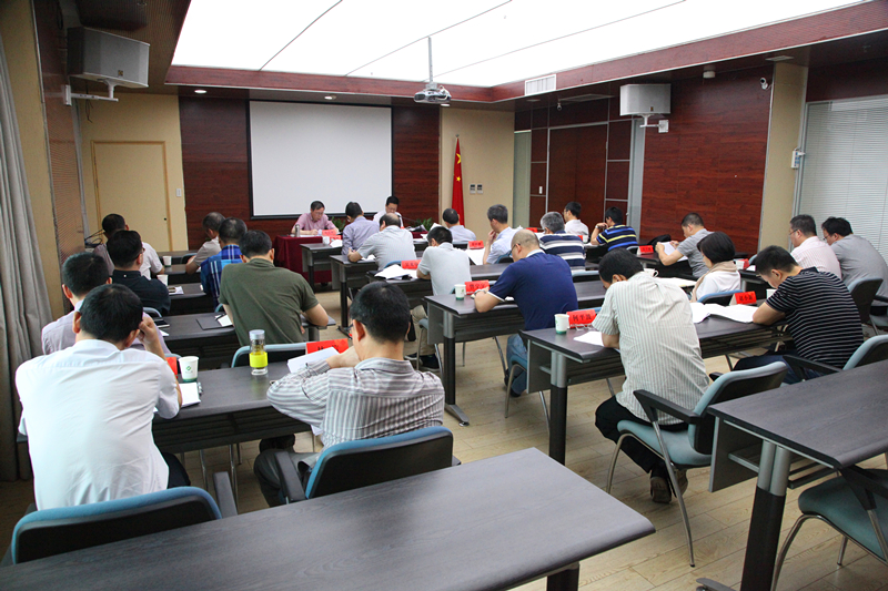 集團(tuán)公司召開“兩學(xué)一做”學(xué)習(xí)教育常態(tài)化制度化推進(jìn)會