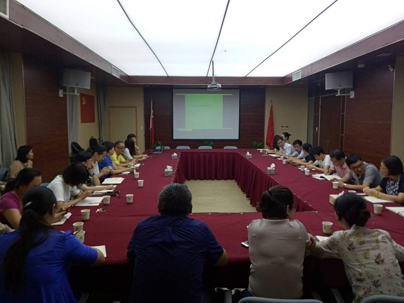 集團公司財務部舉辦稅收政策培訓班