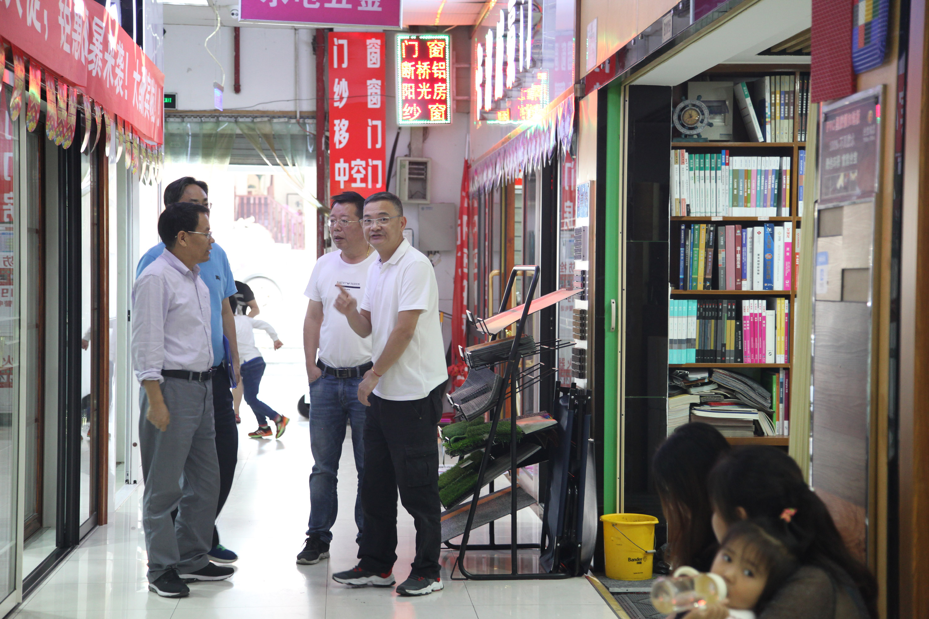 集團公司副總經(jīng)理徐旭陽一行開展節(jié)前安全生產(chǎn)檢查