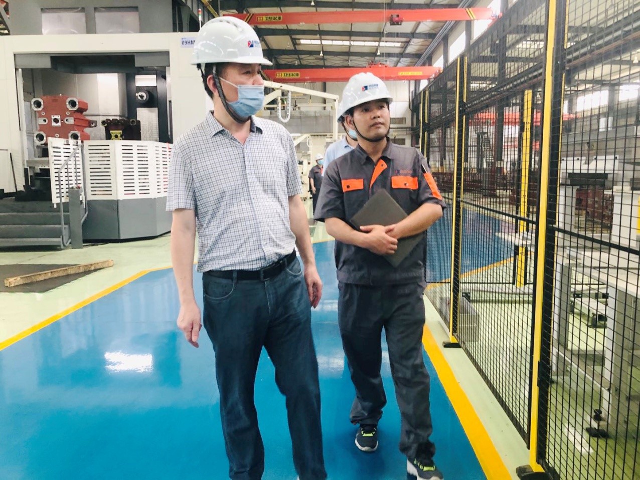 杭州松下馬達有限公司副總經(jīng)理?；勖鞲暗虑迳赀_公司交流QC管理經(jīng)驗