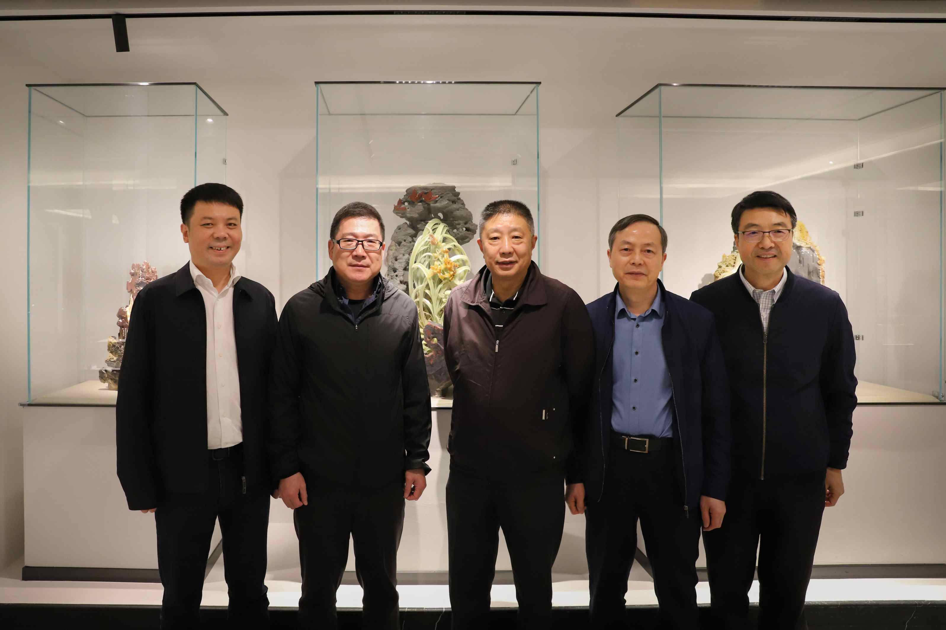 引領(lǐng)行業(yè)發(fā)展? 滿足時代需求 ——中國工藝美術(shù)學會理事長才大穎在浙調(diào)研