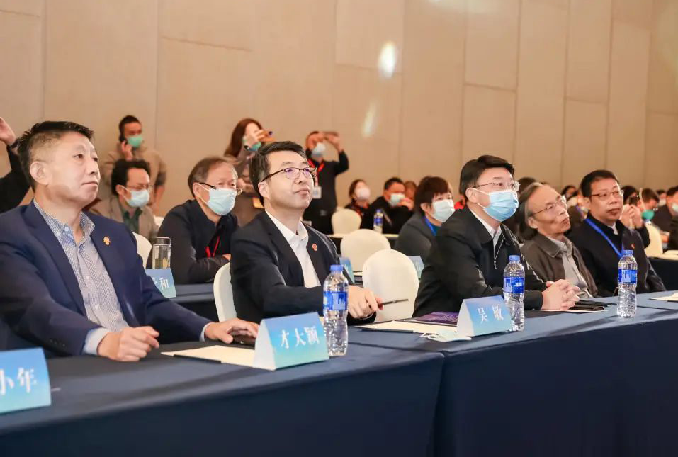 中國工藝美術(shù)產(chǎn)業(yè)發(fā)展大會開幕 吳敏應(yīng)邀出席