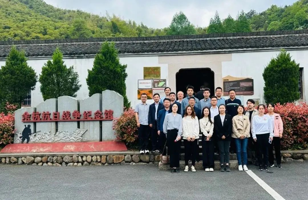 追尋紅色記憶 強(qiáng)化使命擔(dān)當(dāng) 省二輕集團(tuán)紀(jì)委開展革命傳統(tǒng)教育活動