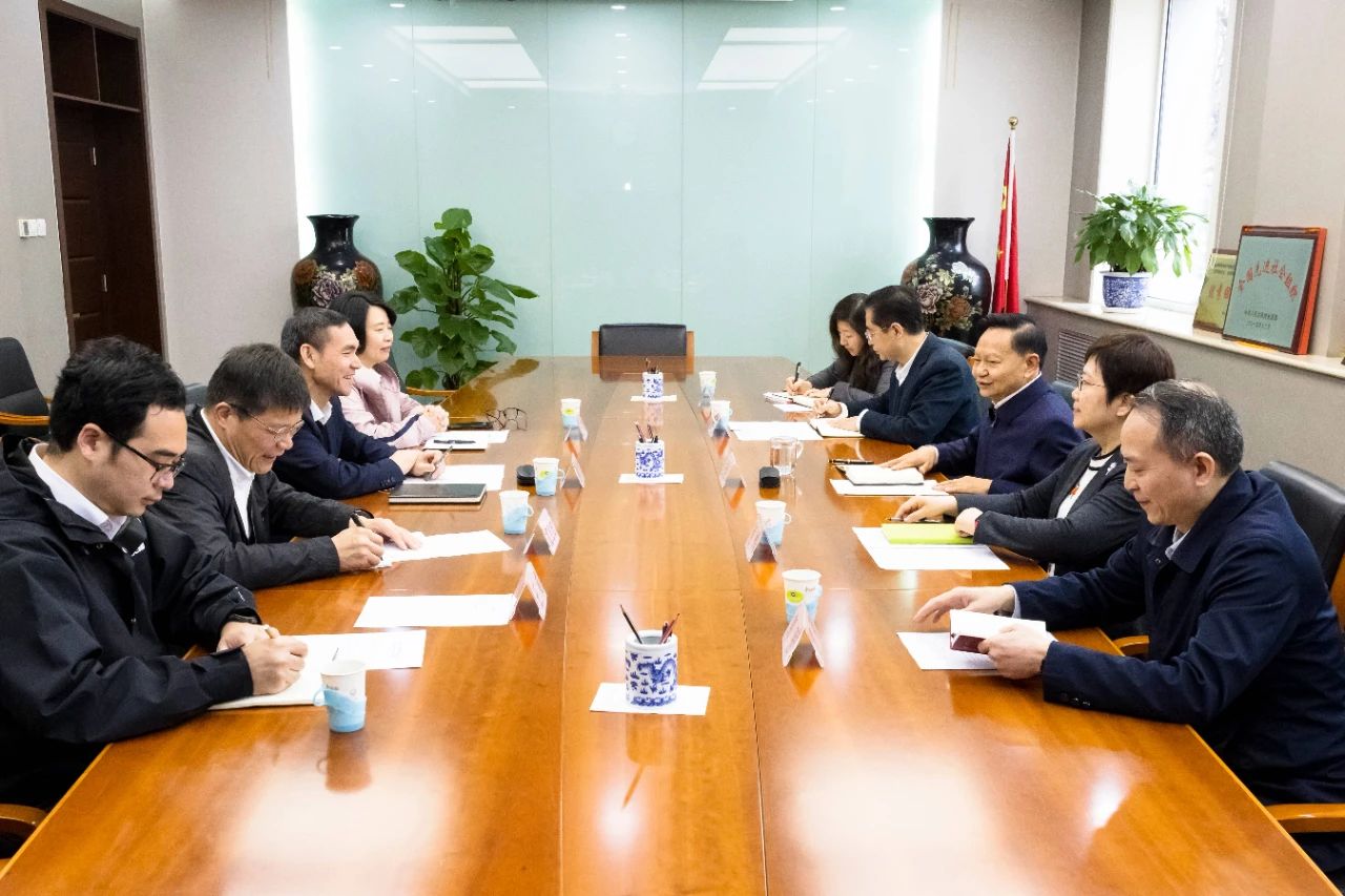 孫哲君帶隊(duì)走訪中國(guó)輕工業(yè)聯(lián)合會(huì)、中華全國(guó)手工業(yè)合作總社